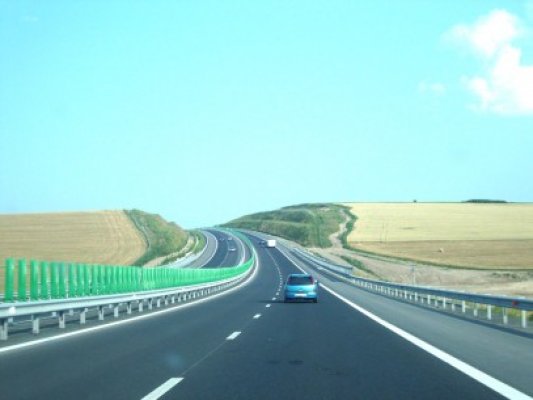 Cu 222 km/h, pe Autostrada Soarelui, cu direcţia Constanţa